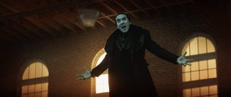 First trailer for "Renfield": We can finally see and hear Nicolas Cage as Dracula